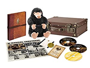 (中古品)ファンタスティック・ビーストと魔法使いの旅 プレミアムBOX (限定生産/シリアル認定証付) [Blu-ray]//エディ・レッドメイン: Actor; キャサリン・ウォーターストン: Ac